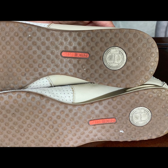 Cole Haan Sneakers - Nike Air - Picture 4 of 5